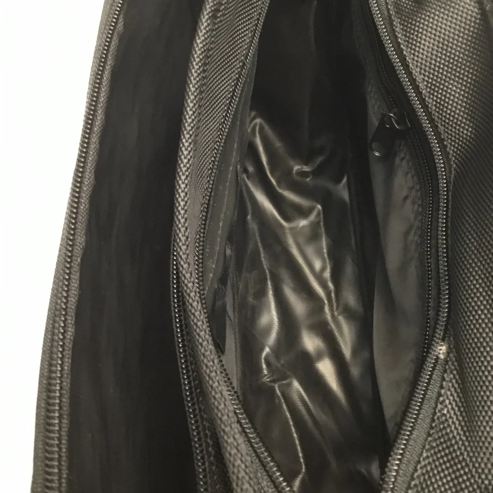 SPYDER Black Messenger Bag